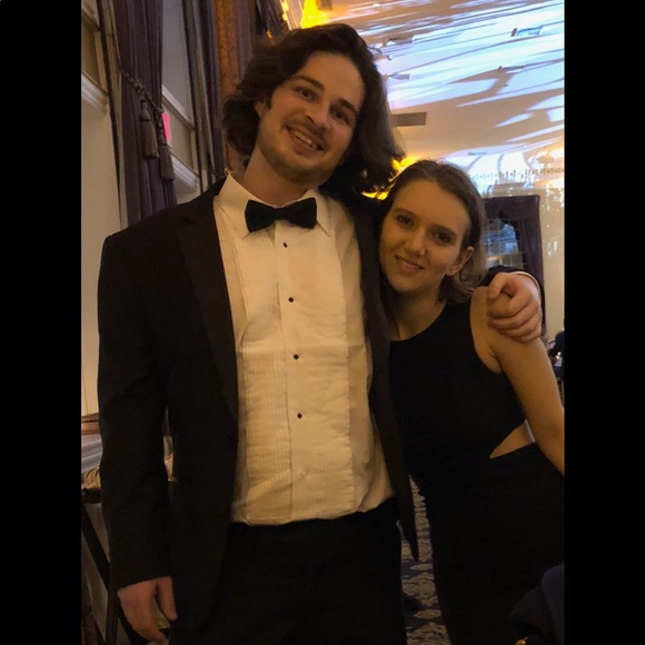 MEET YOUR POSHER!! - Picture 2 of 8